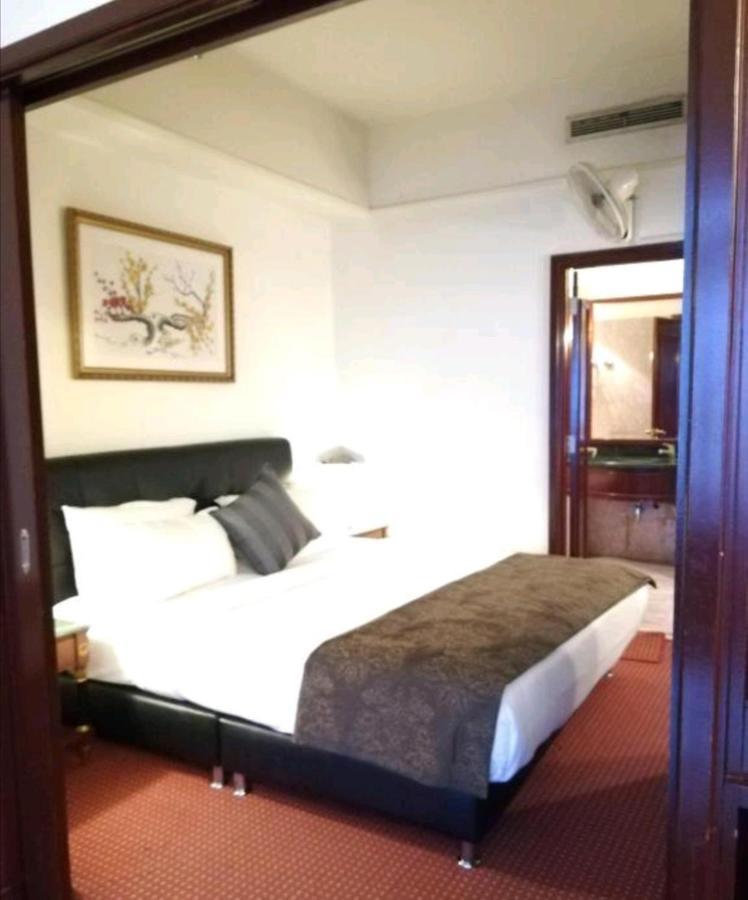 Apartment At Times Square *