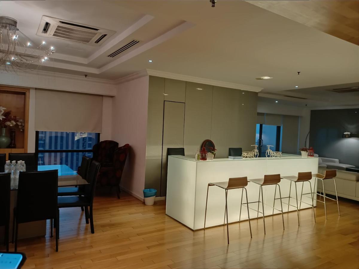 Apartment At Times Square